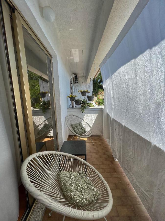 Apartmani Mia Palit Luaran gambar