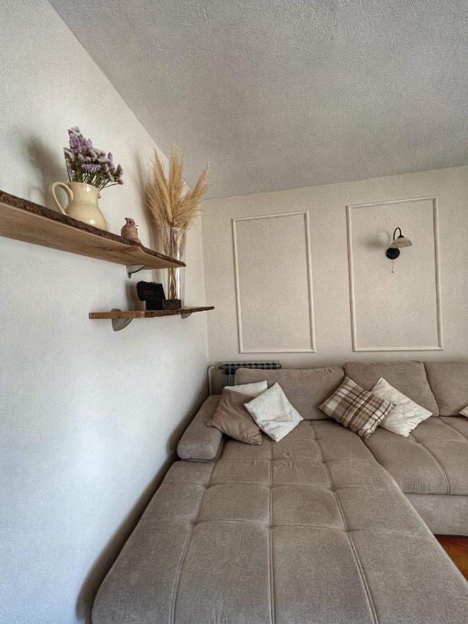 Apartmani Mia Palit Luaran gambar