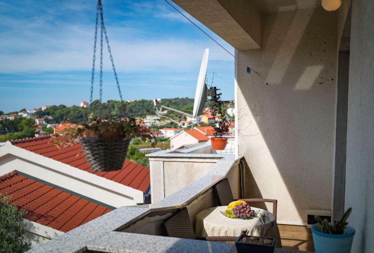 Apartmani Mia Palit Luaran gambar
